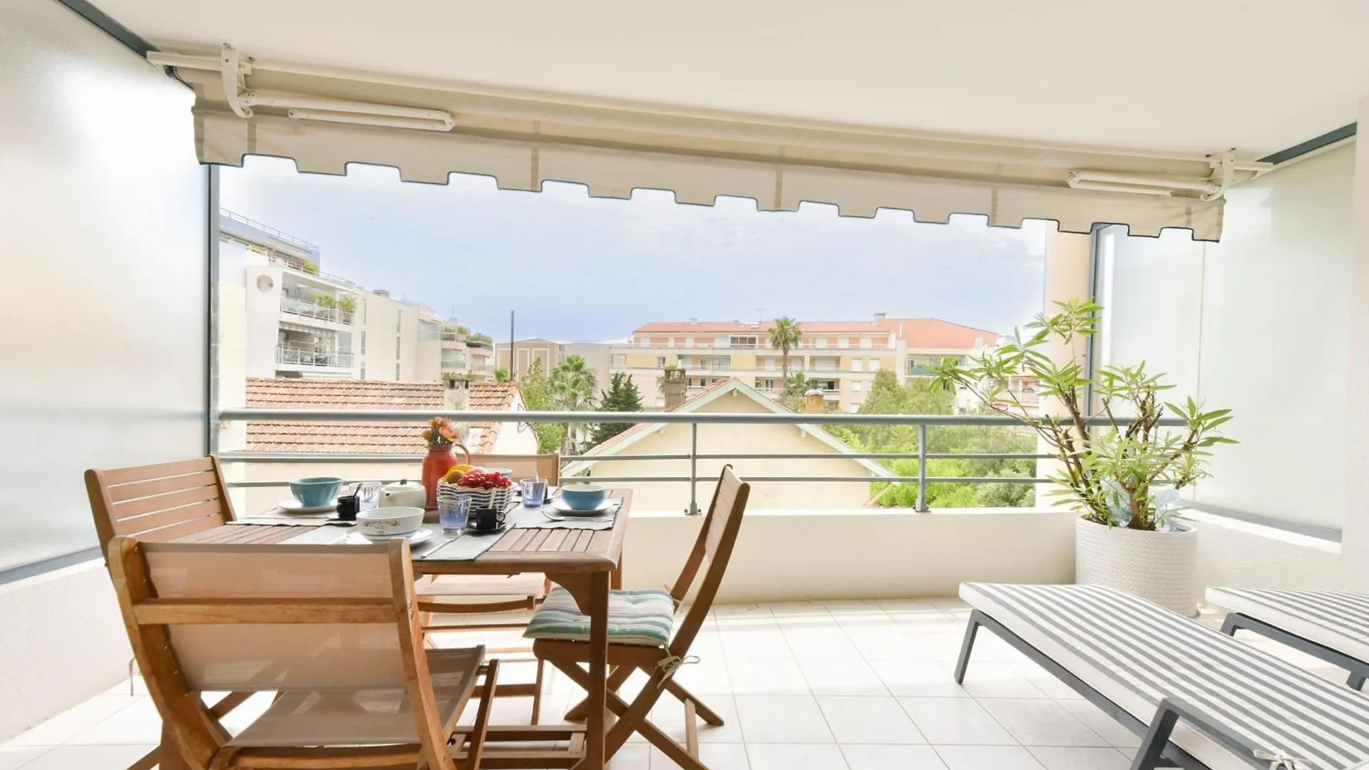 2-Br Quiet Location Near The Beach Cannes Apartment